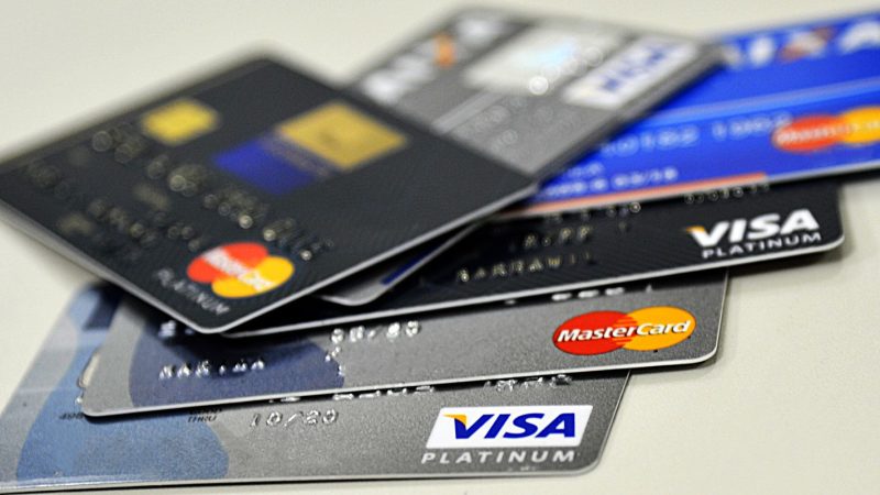 Metade dos brasileiros sofreu fraude em 2024, diz Serasa Experian