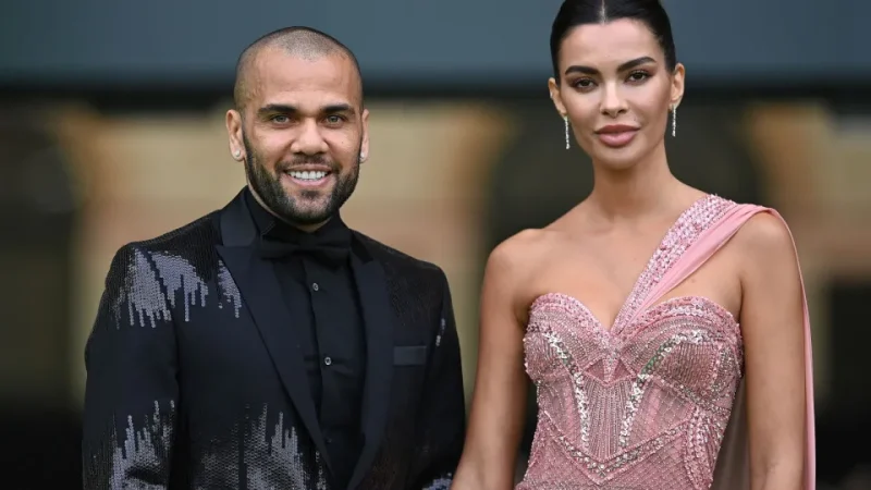Mulher de Dani Alves reage a absolvição: ‘Me insultaram e perseguiram’
