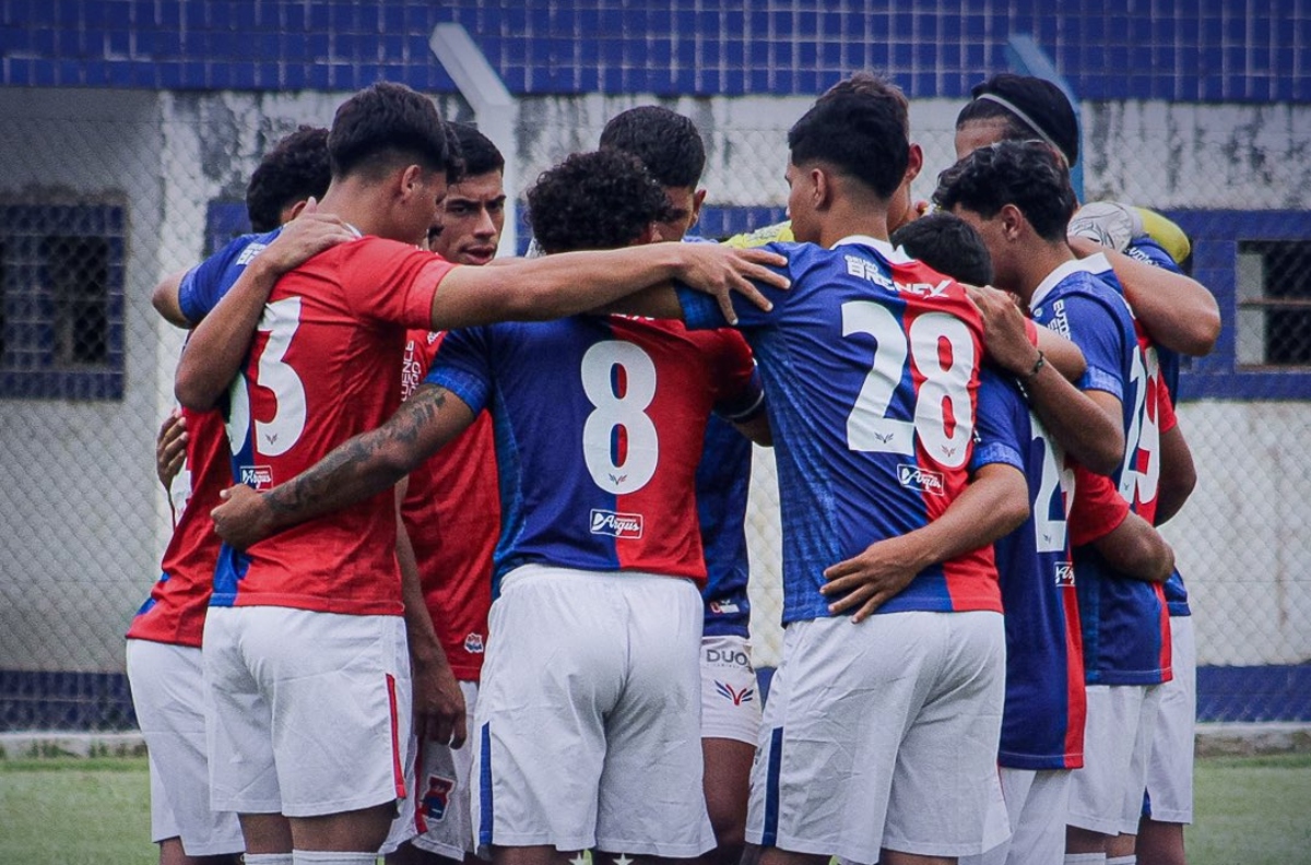 Paraná Clube aposta tudo no Sub-20 para renascimento