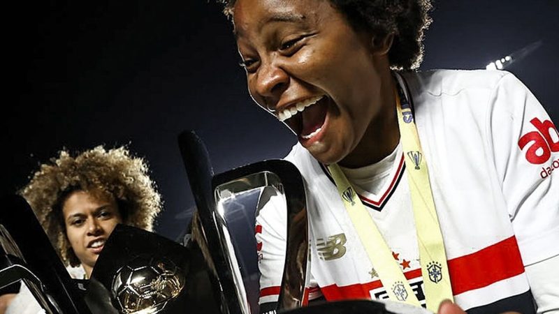 São Paulo quebra hegemonia do Corinthians e fatura Supercopa Feminina