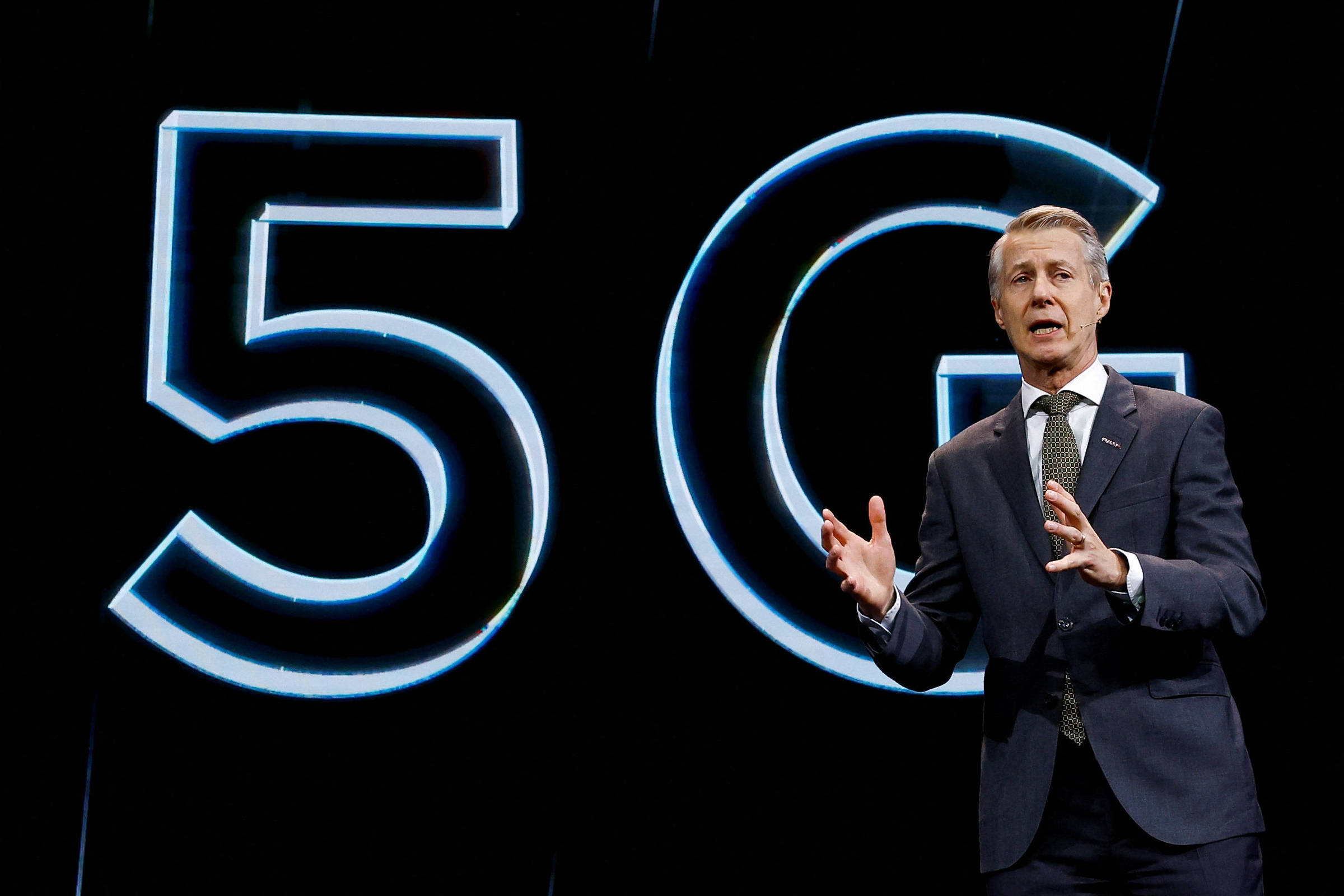 Tecnologia: MWC destaca impacto econômico do 5G e da IA – 03/03/2025 – Tec