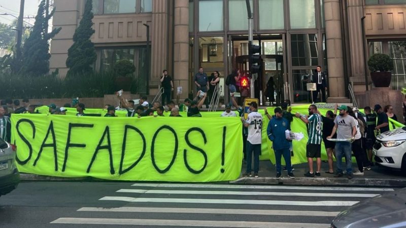 Treecorp emite comunicado após protestos da torcida