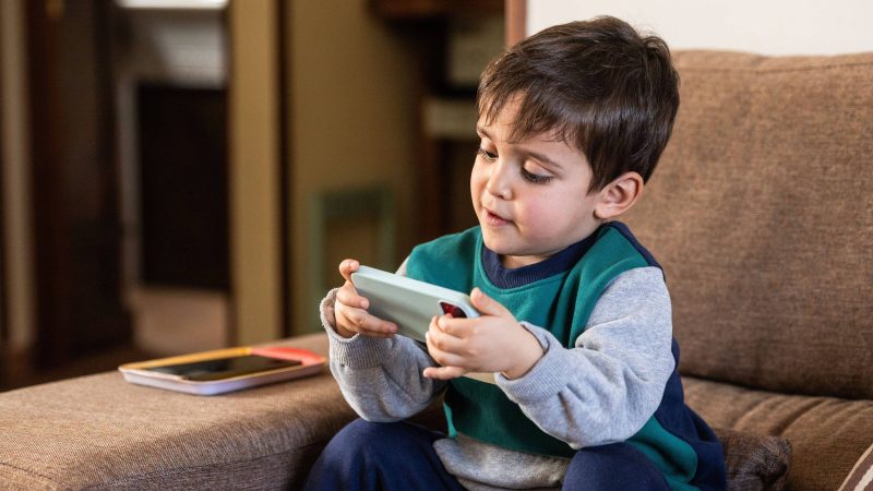 Veja aplicativos para pais monitorarem celular dos filhos – 27/03/2025 – Equilíbrio