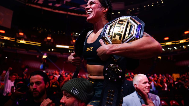 Amanda Nunes deixa aposentadoria e volta ao UFC