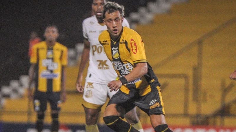Artilheiro do Coritiba em 2024, Matheus Frizzo vive seca no Novorizontino