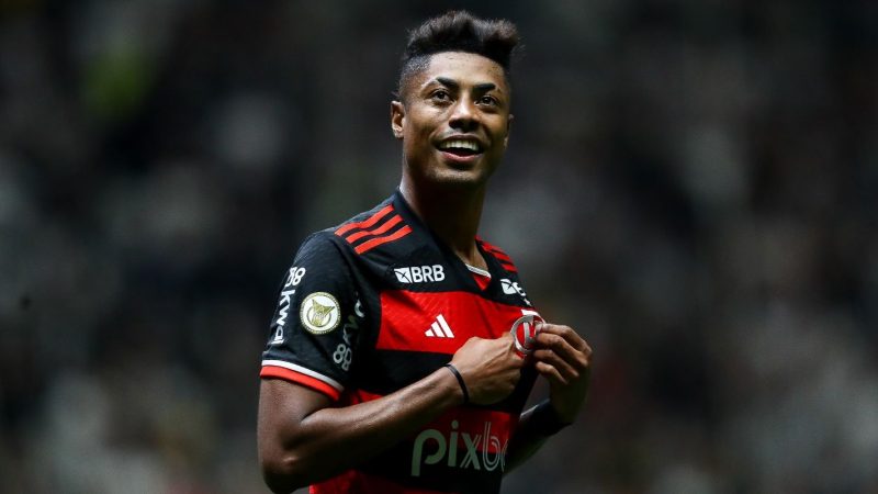 Bruno Henrique é relacionado para jogo do Flamengo pelo Brasileiro