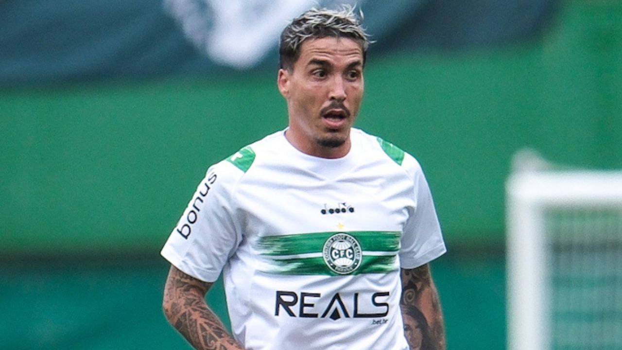 Josué reconhece piora no ataque em nova derrota na Série B