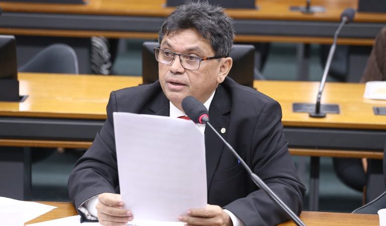 Comissão aprova projeto que vincula reajuste do BPC à política de valorização do mínimo – Notícias
