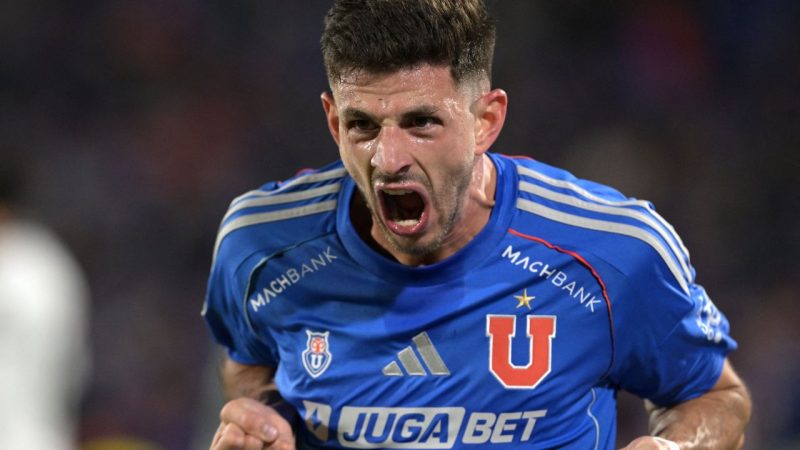 Di Yorio, ex-Athletico, brilha na Libertadores contra o Botafogo