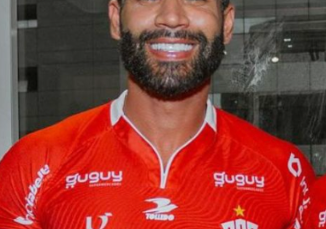 Dono de clube, Gusttavo Lima 'ajuda' em importante vitória