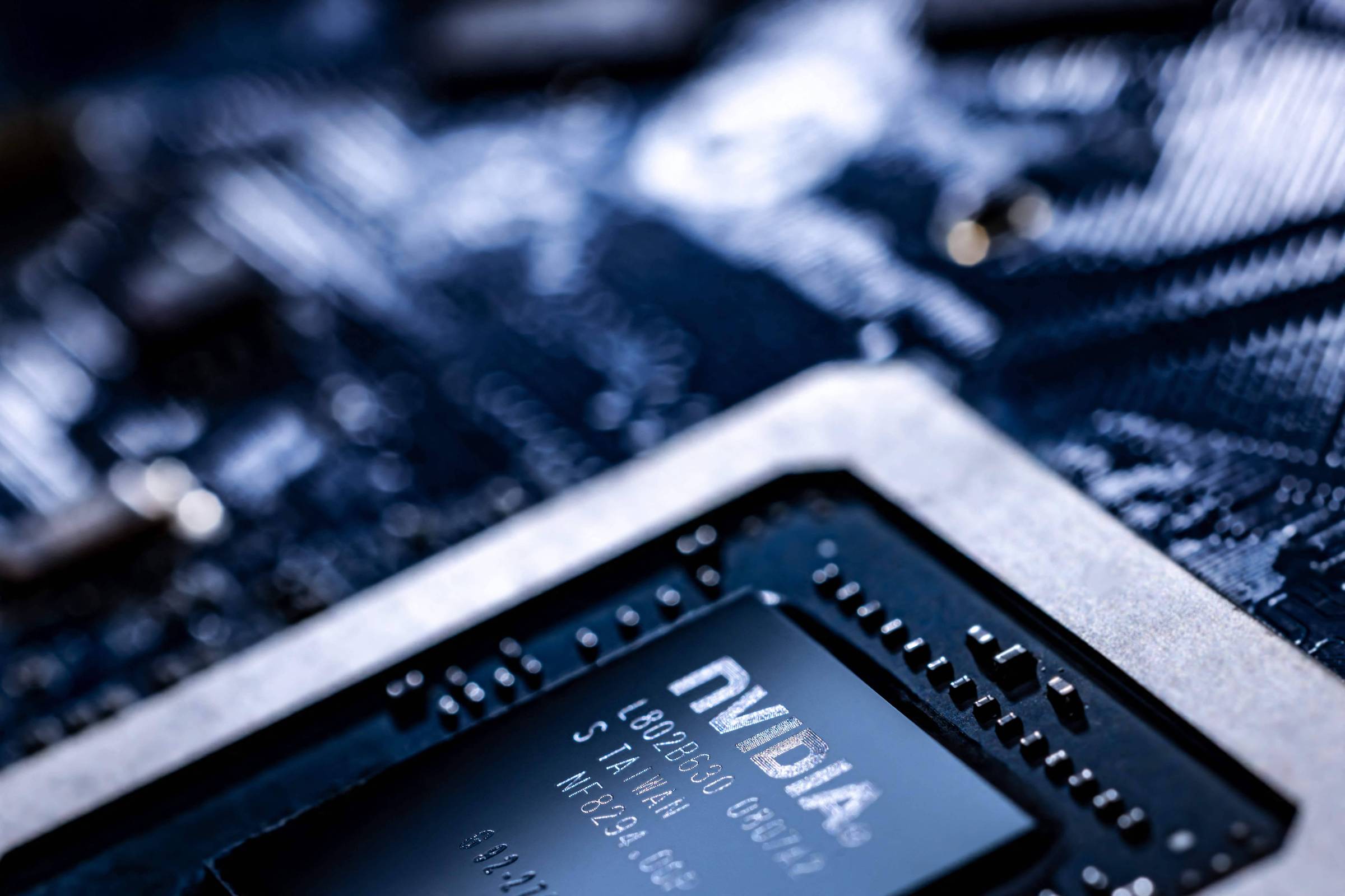 EUA investigam se DeepSeek usou chips restritos da Nvidia – 17/04/2025 – Tec