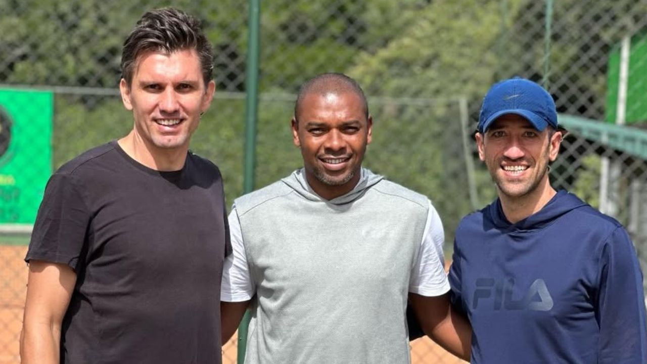 Ex-Athletico, Paulo André, Fernandinho e Evandro têm encontro em Curitiba