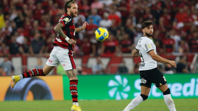 Mirando a liderança do Brasileiro, Flamengo enfrenta Corinthians