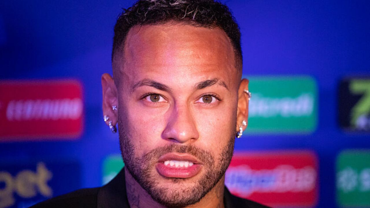 Neymar detona nova regra do futebol: “Cada vez mais chato”