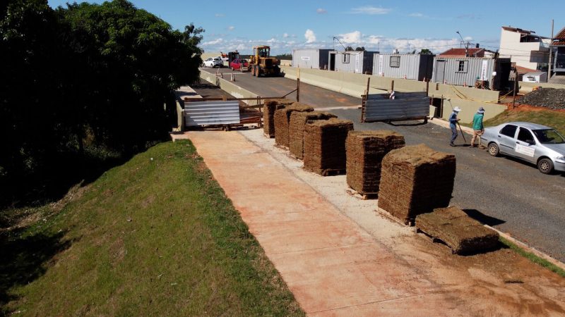Obra do viaduto no Jd. Nova Europa, em Hortolândia, segue com trabalho de paisagismo – Jornal Aqui Paulínia