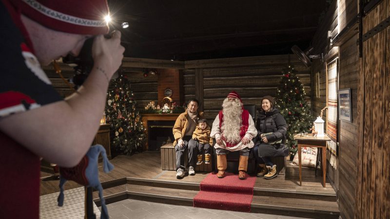 Papai Noel transforma Rovaniemi em parque turístico – 29/04/2025 – Turismo
