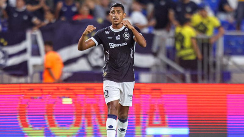 Pedro Rocha, ex-Athletico, vira algoz do Coritiba na Série B