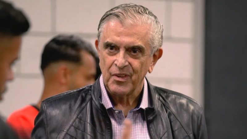 Petraglia critica gasto de R$ 102 milhões reforços: “Vergonha”
