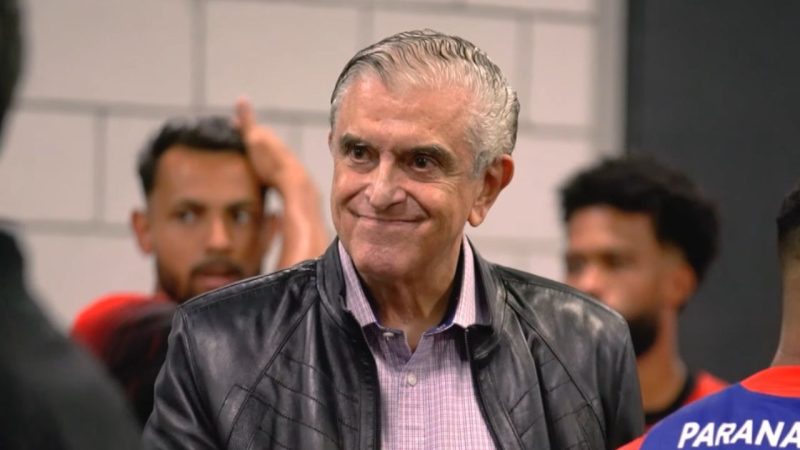 Petraglia volta a marcar território no Athletico