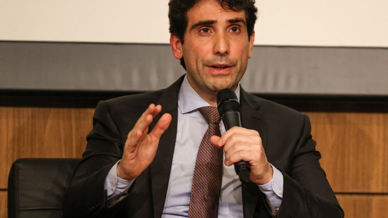 Presidente do BC anuncia uso de Pix como garantia de empréstimos