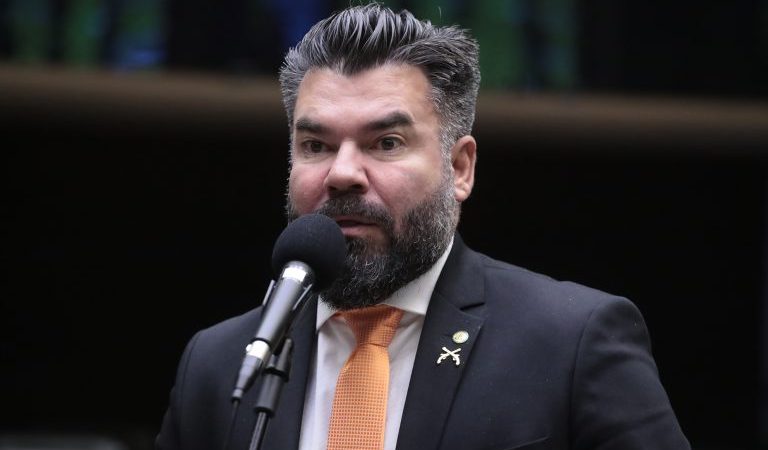 Projeto suspende norma que acabou com benefício tributário para inversor fotovoltaico – Notícias