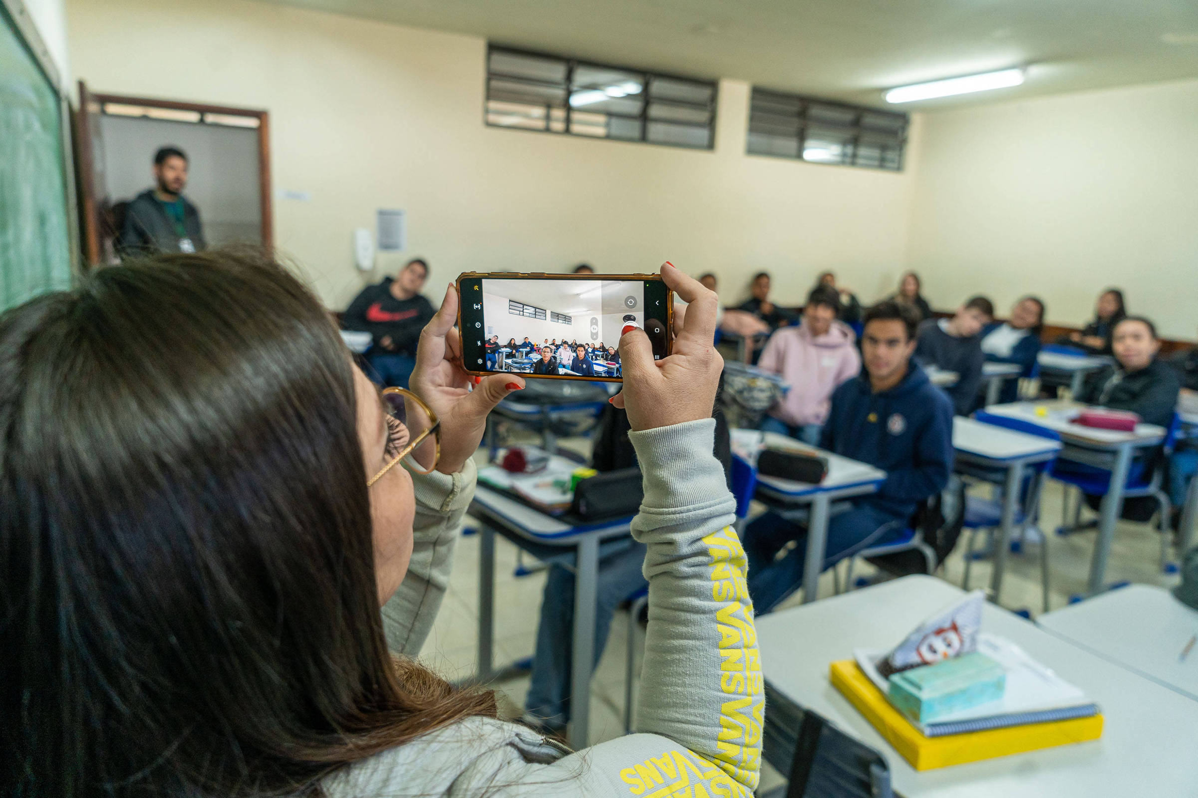 Promotoria questiona biometria facial em escolas do Paraná – 25/04/2025 – Educação
