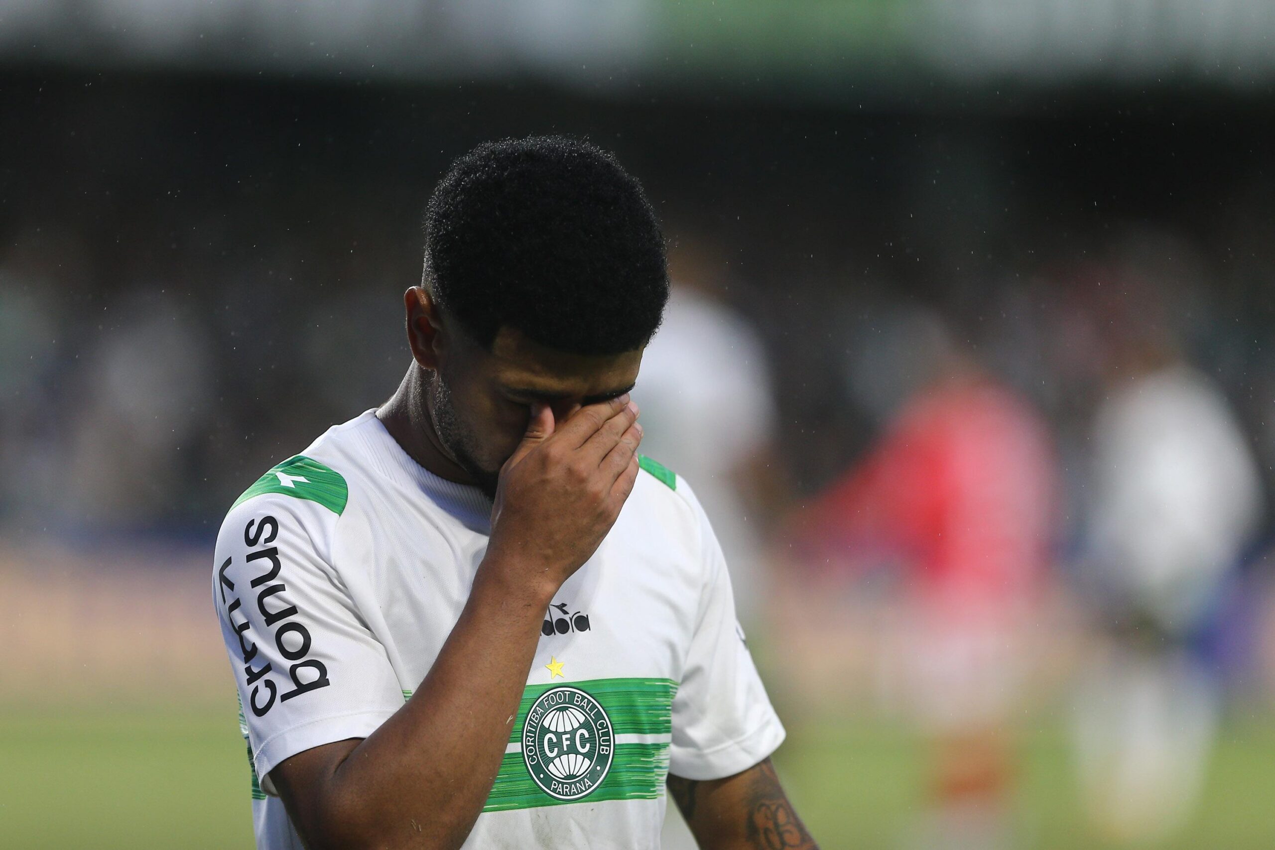 Série B: Athletico, Coritiba e Operário dão vexame