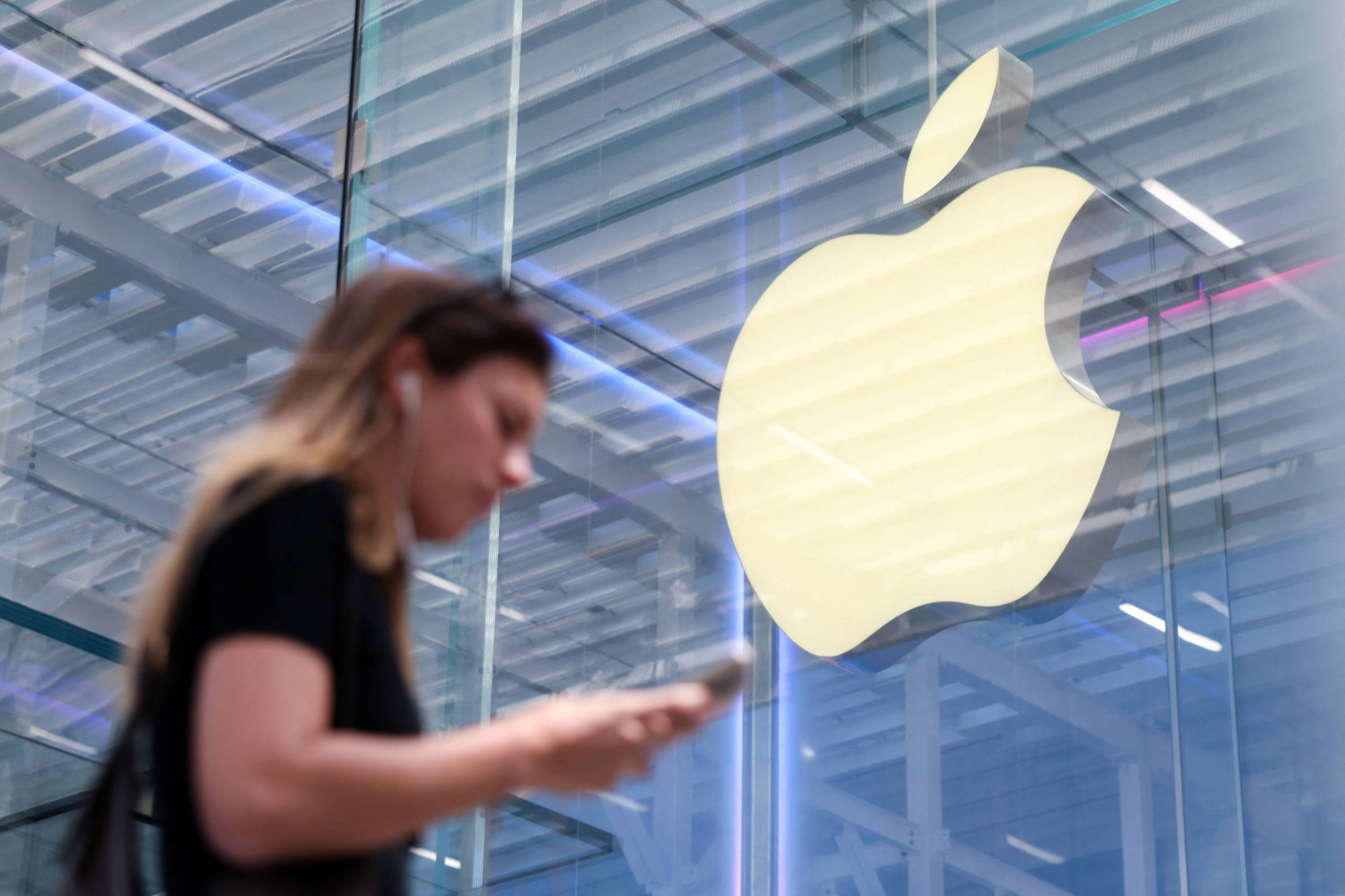 Apple vende menos na China e alerta para tarifas de Trump – 01/05/2025 – Tec