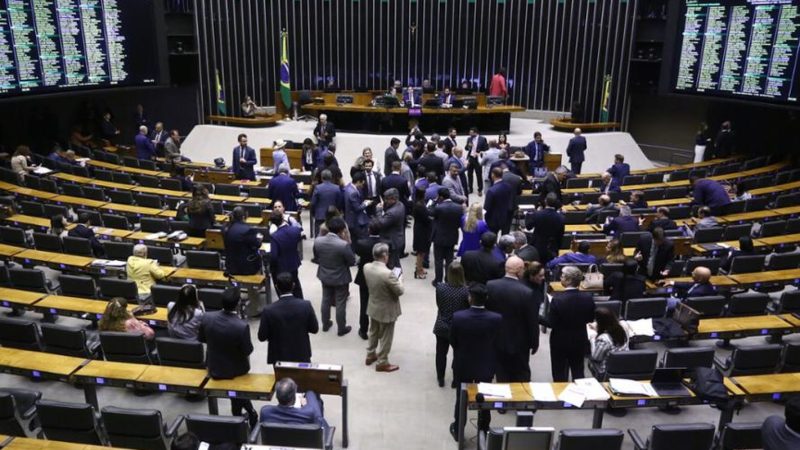 Câmara aprova projeto que amplia número de deputados federais