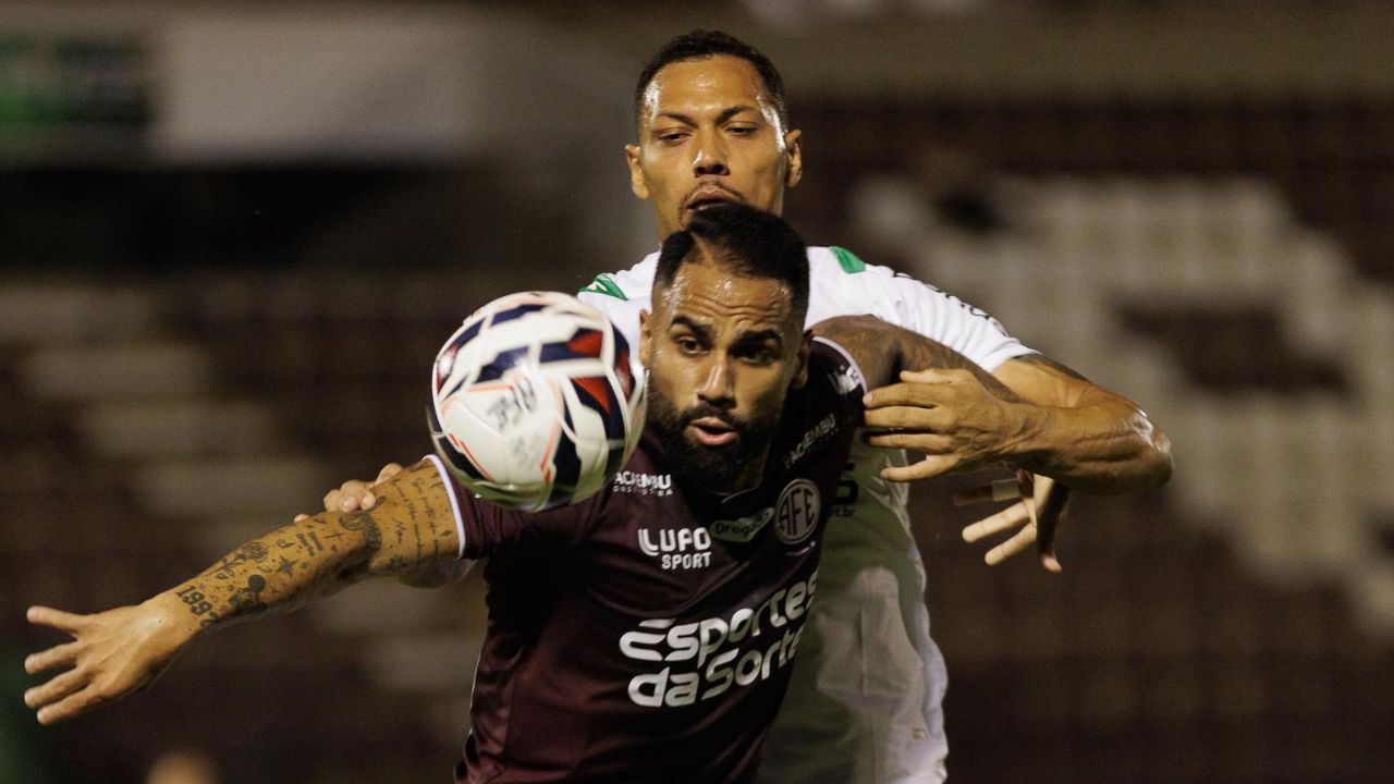 Ferroviária x Coritiba: resultado, gols e ficha técnica