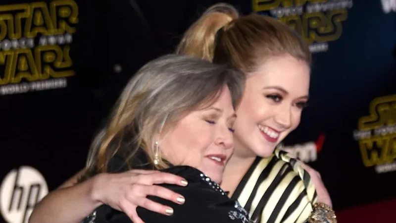Filhos de Billie Lourd revivem princesa Leia no ‘Dia Star Wars’