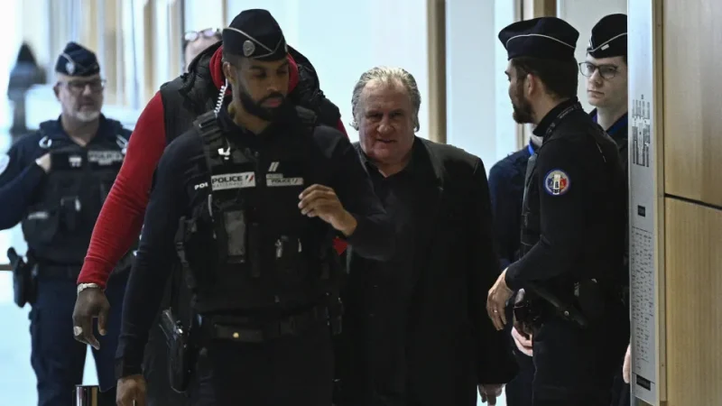 Gérard Depardieu é condenado por agressão sexual na França