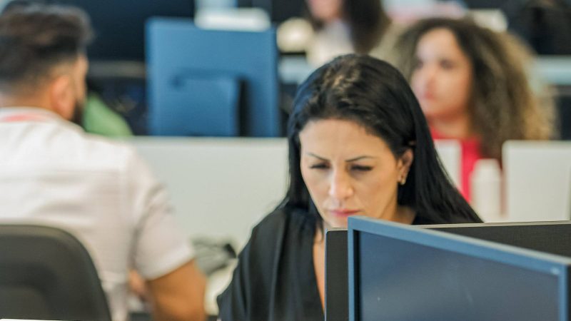 IA automatiza emails e ajuda empresa a faturar R$ 100 mi – 12/05/2025 – Tec
