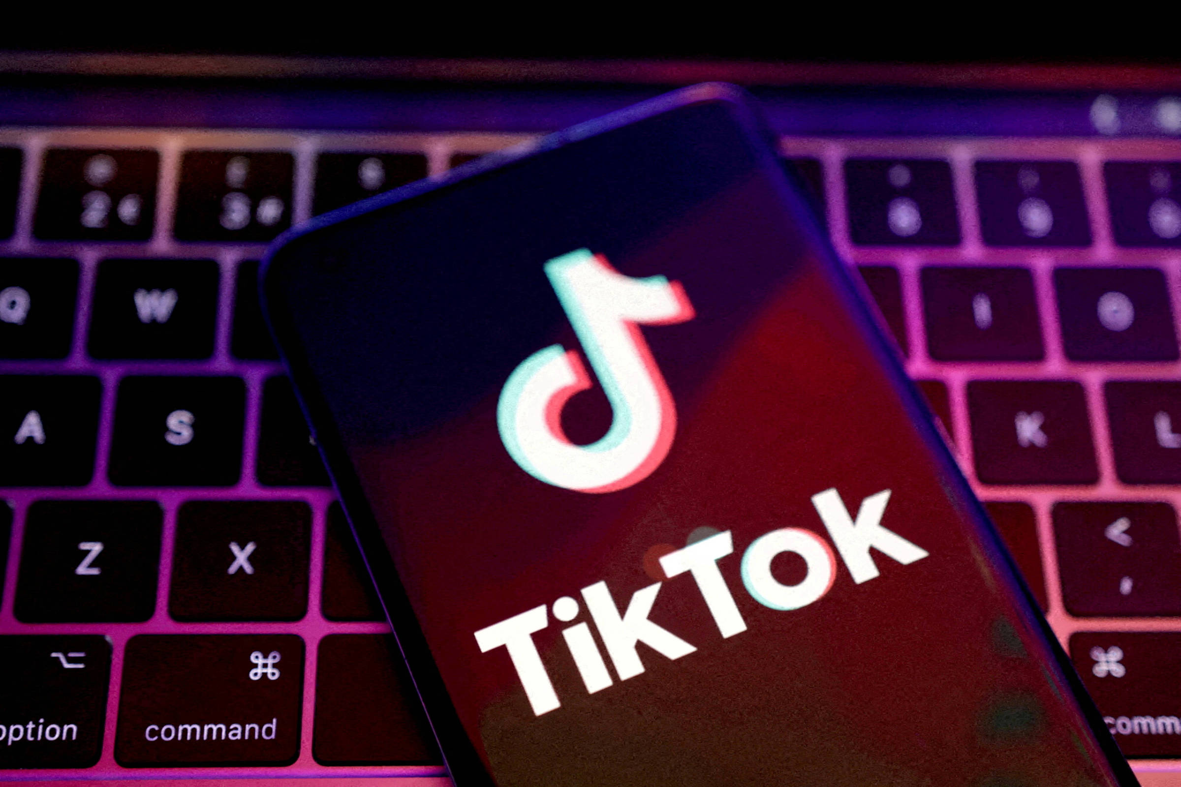 TikTok é multado em R$ 3,4 bilhões – 02/05/2025 – Mercado