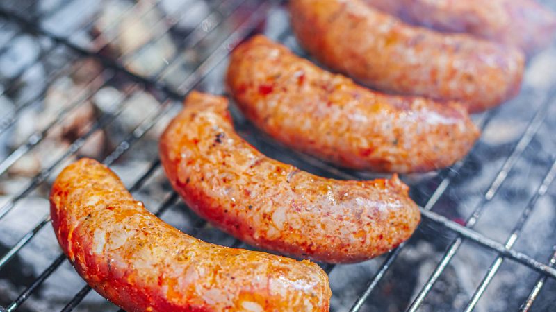 Aprenda a fazer linguiça em casa sem aditivos químicos – 02/07/2025 – Nação churrasqueira