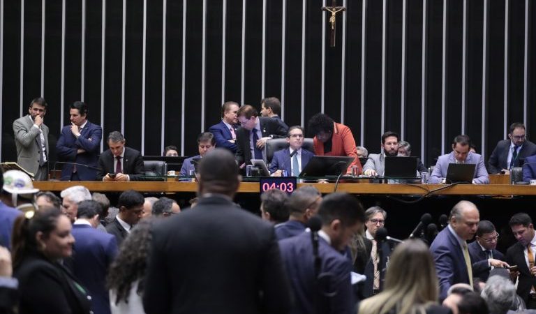 Câmara aprova em 2º turno PEC que altera regras para pagamento de precatórios – Notícias