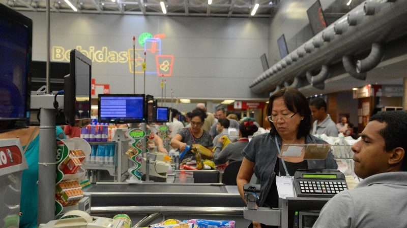 Consumo dos brasileiros cresce 2,63% no primeiro semestre