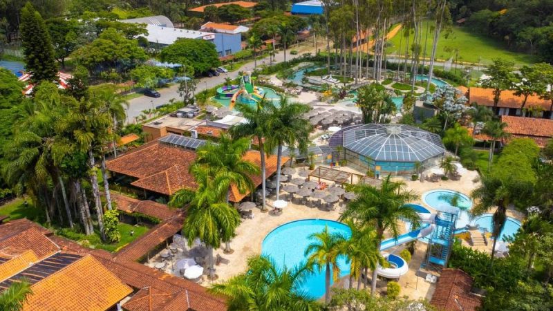 Hotel Mazzaropi tem diversão rural com piscinas e cinema – 29/06/2025 – Turismo