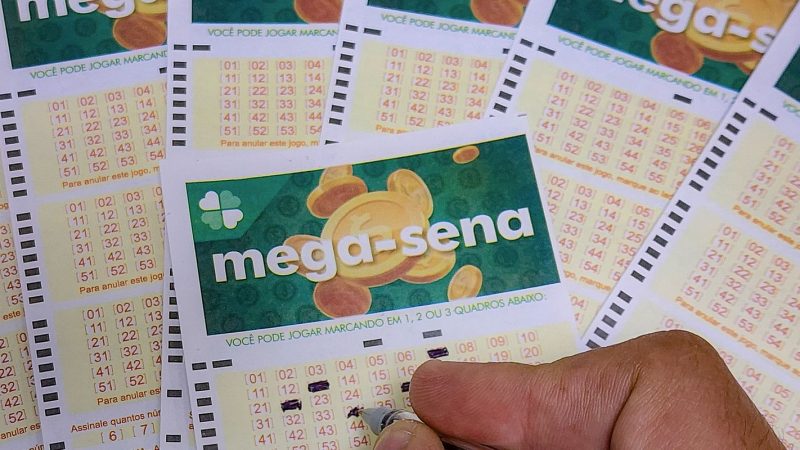 Mega-Sena acumula e prêmio deve chegar a R$ 51 milhões