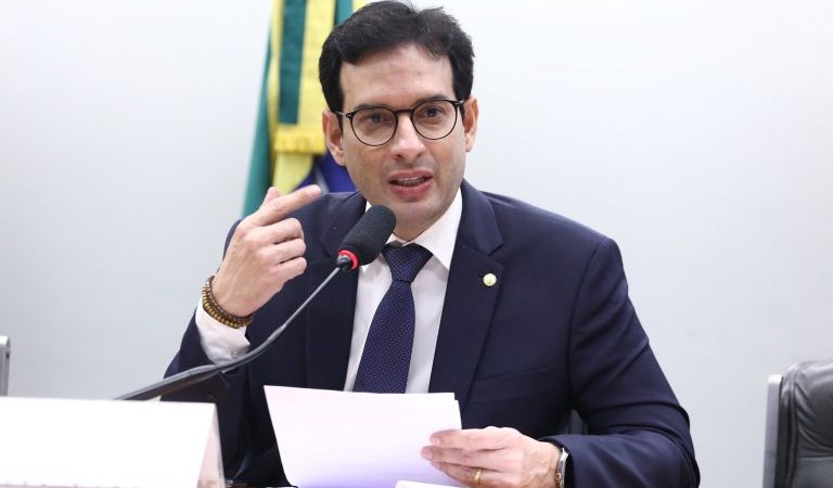 Proposta amplia limite de receita bruta para transportador de cargas MEI – Notícias