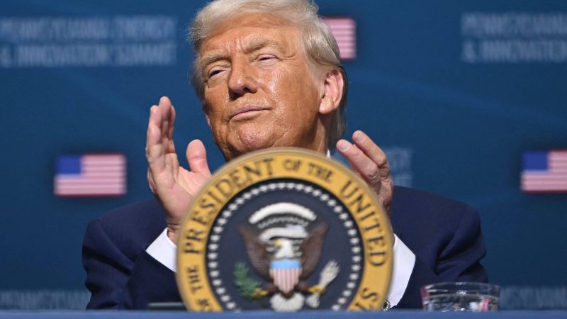 Trump anuncia investimento de US$ 92 bilhões para IA – 15/07/2025 – Mercado
