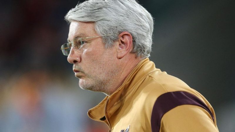 A aura negativa de Petraglia continua afundando o Athletico