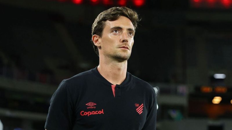 Athletico é goleado e acaba eliminado do Brasileirão Sub-20