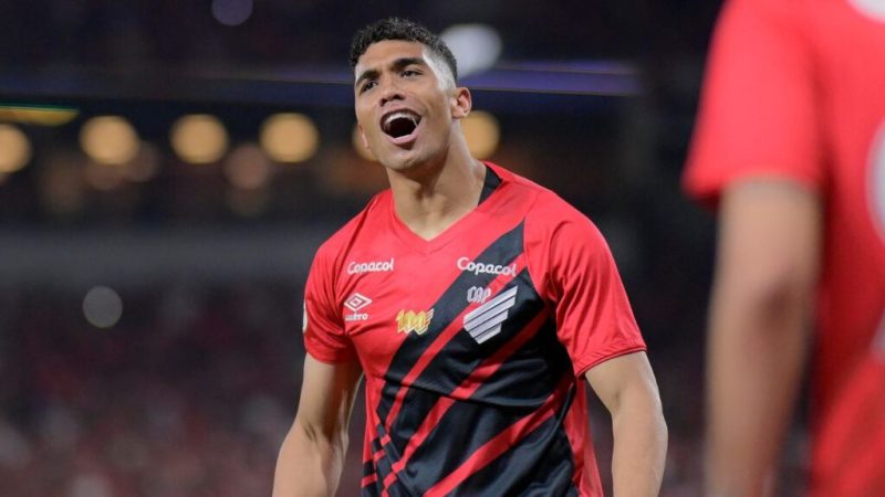 Athletico está perto de ter reforço importante para Odair