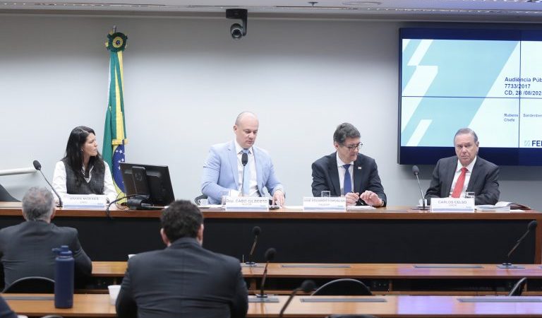 Bancos e lojistas criticam exigência de aviso antes de negativar devedores – Notícias