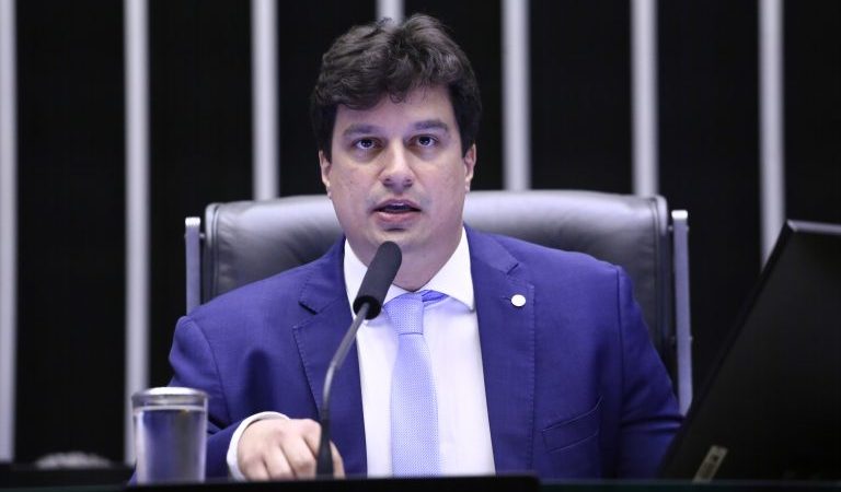 Comissão aprova projeto que beneficia microempreendedor com tarifa social de energia elétrica – Notícias