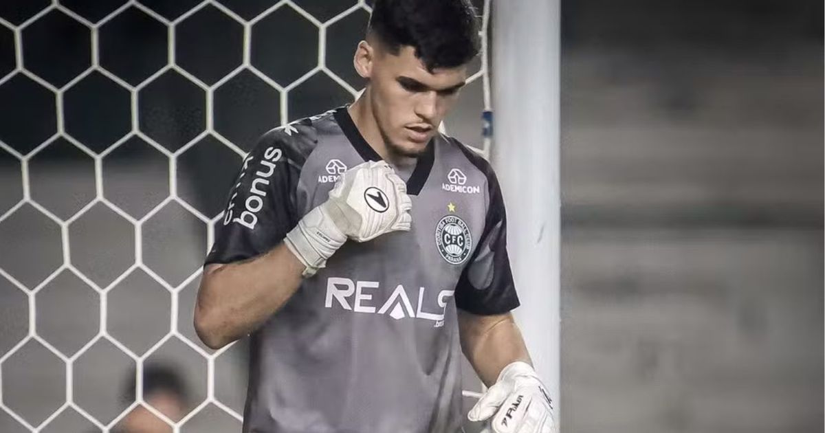 Coritiba está devendo como mandante, reconhece Pedro Morisco