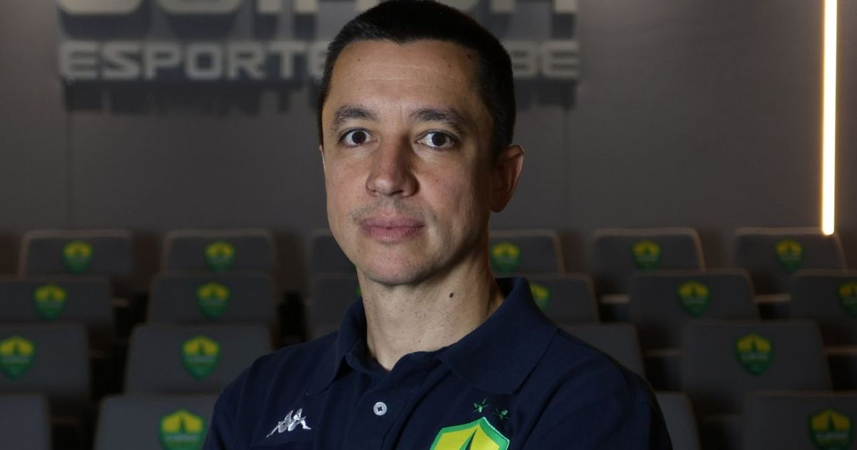 Eduardo Barros é anunciado por rival de Athletico e Coritiba na Série B