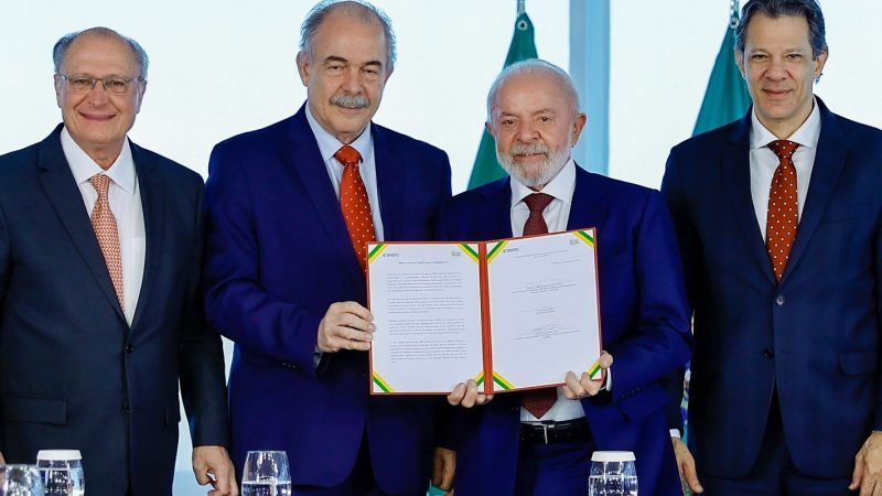 Governo anuncia R$ 12 bi de crédito para inovação da indústria 4.0