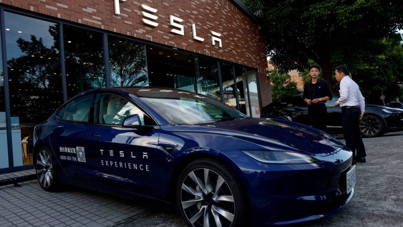 IA: Tesla acaba com projeto de supercomputador – 08/08/2025 – Tec